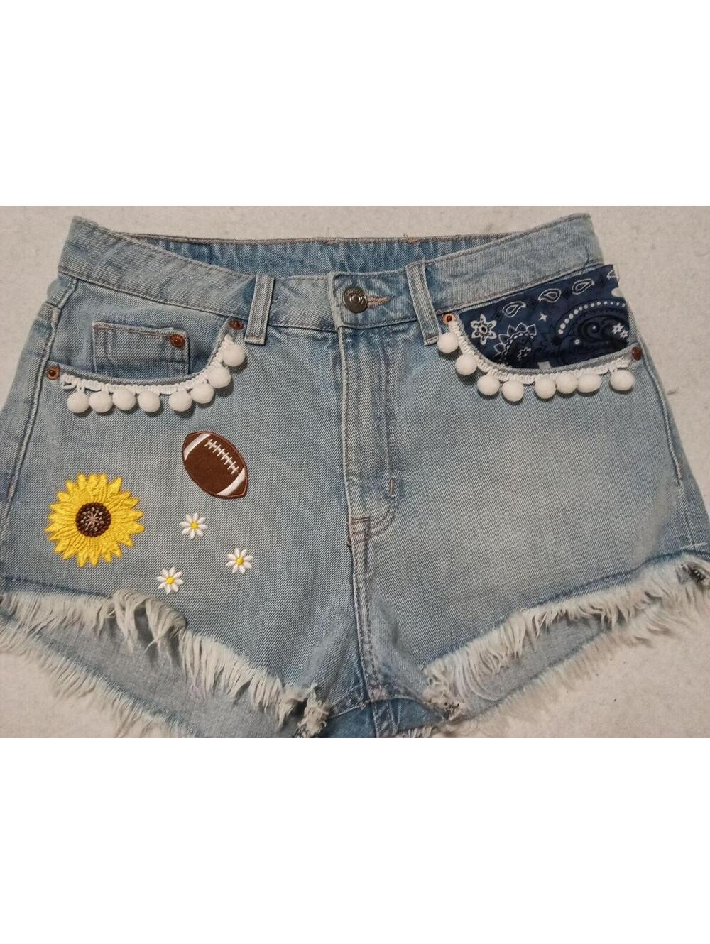 H&M Divided Women's Denim Shorts with Embroidered and Lace Details